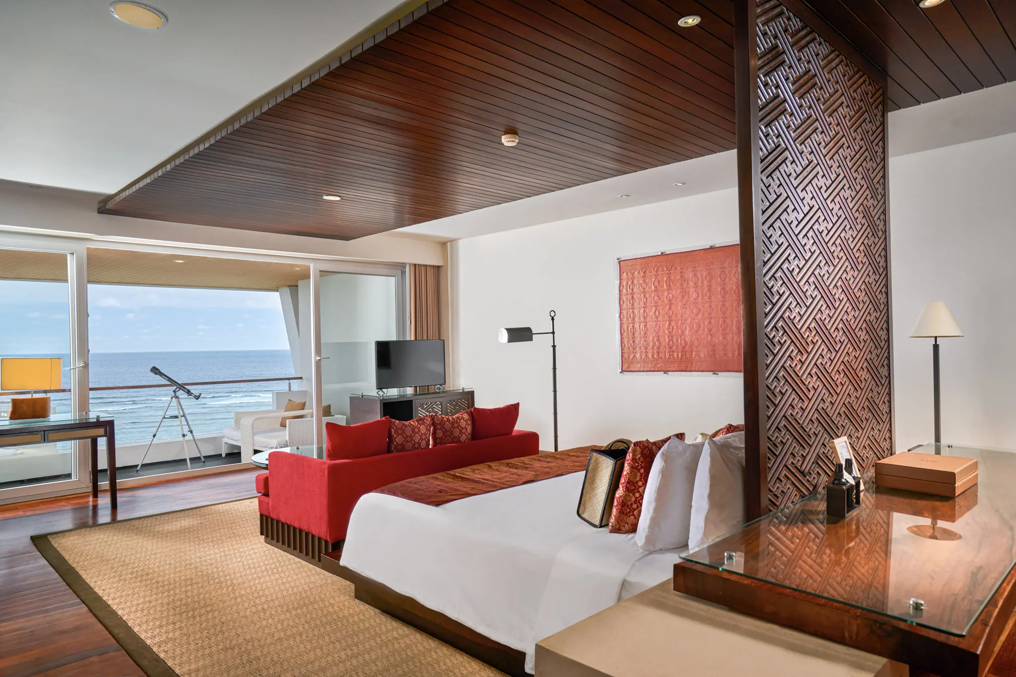 Elopement beach wedding in nusa dua