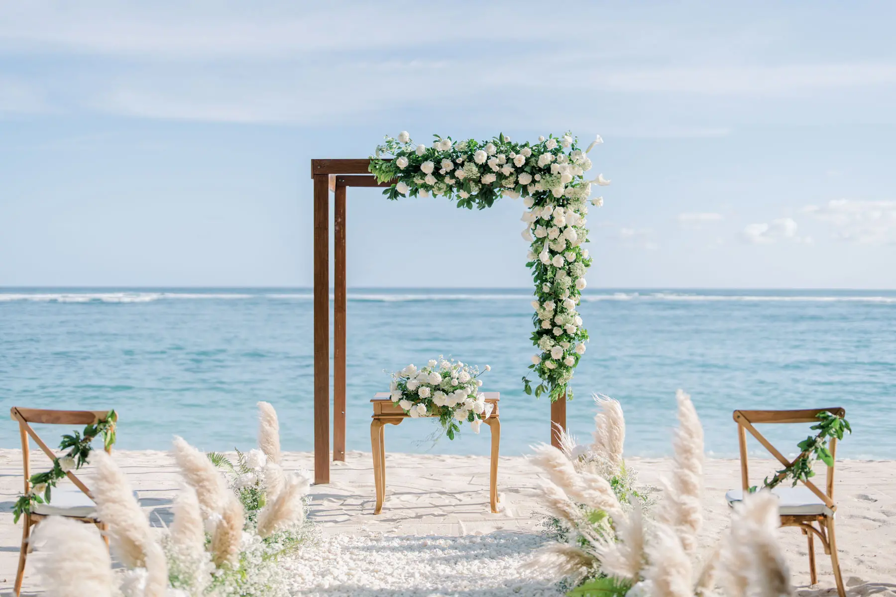 Elopement beach wedding in nusa dua