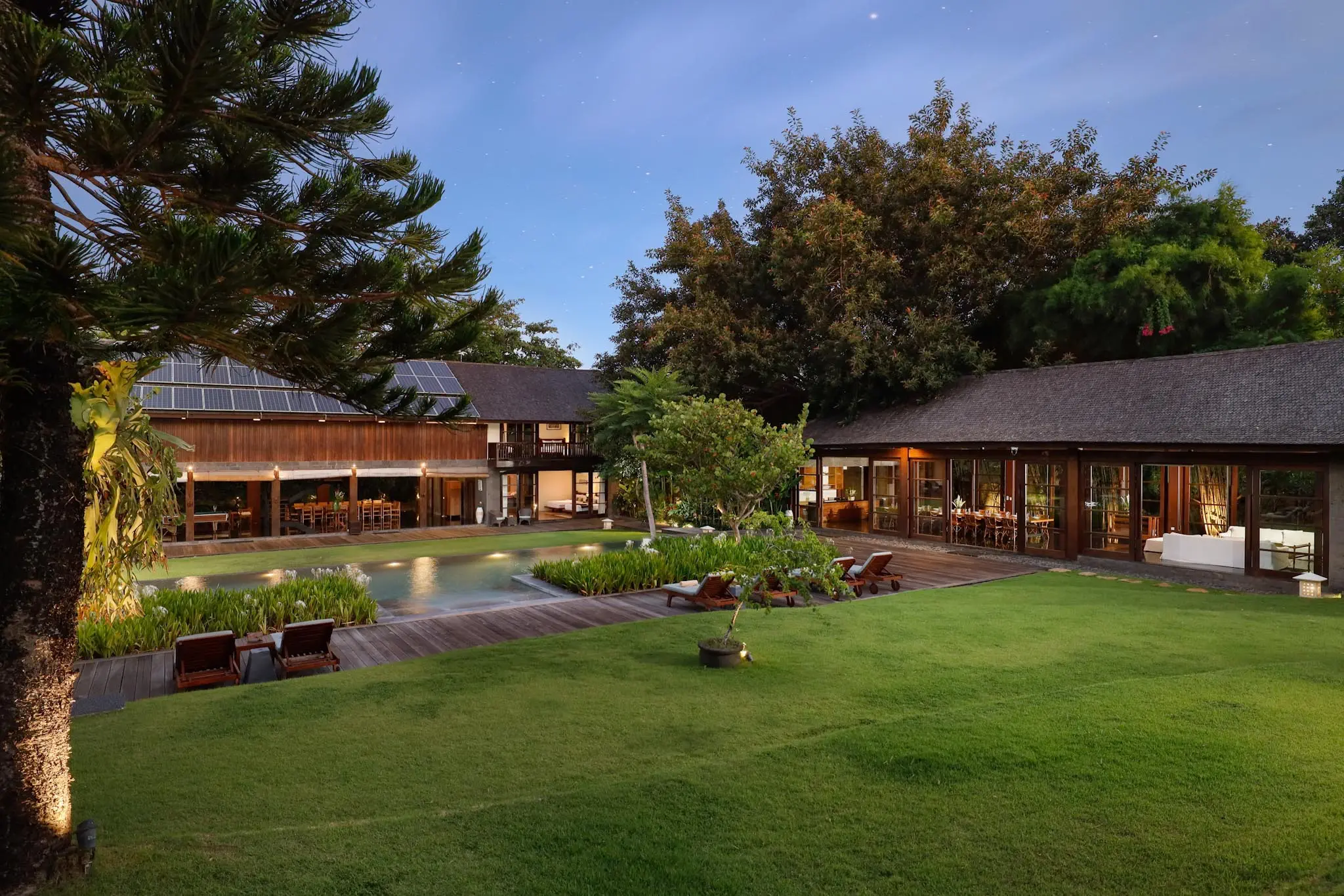 elopement beach amora