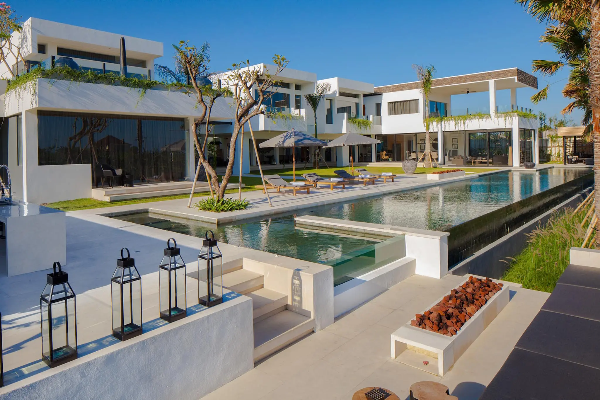 elopement beach amora