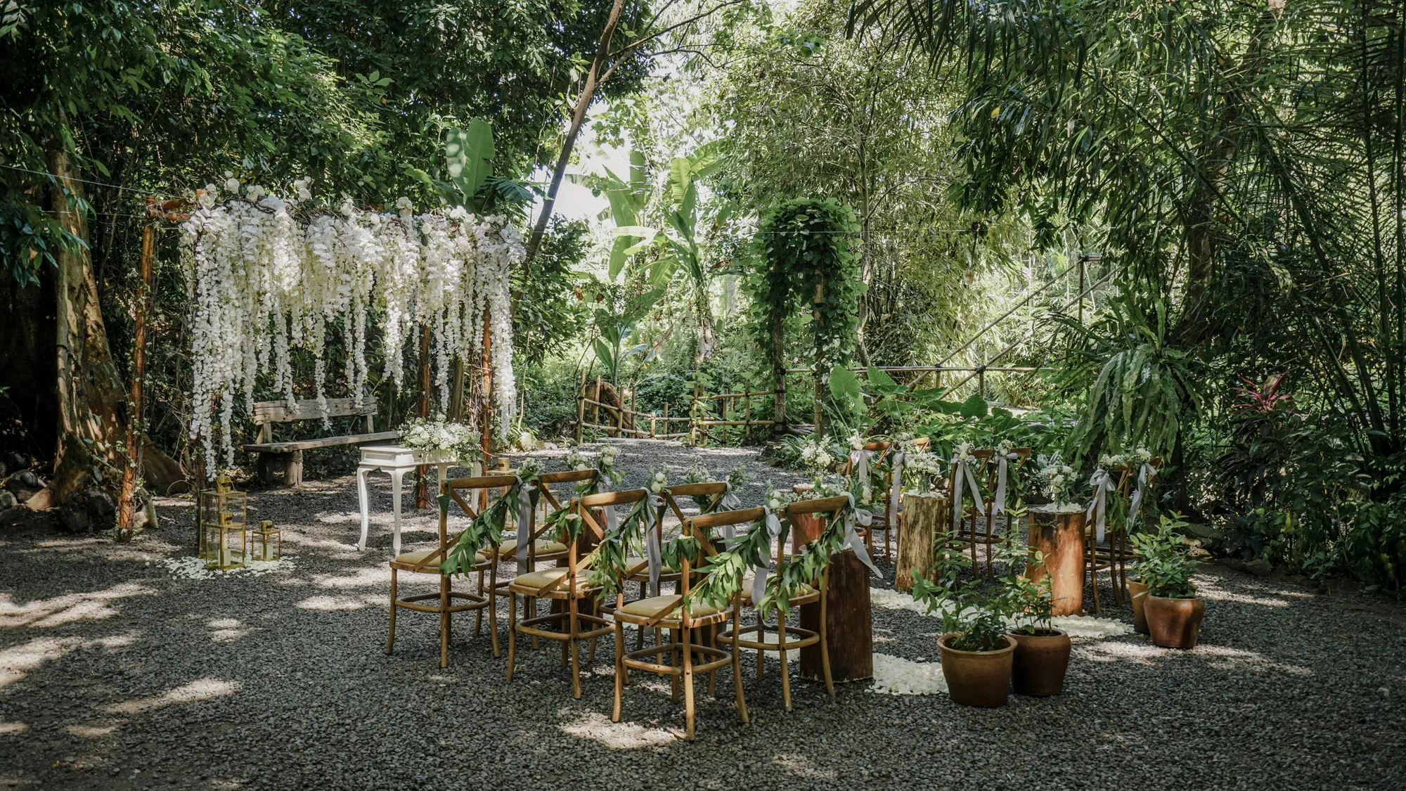 Elopement jungle wedding in canggu
