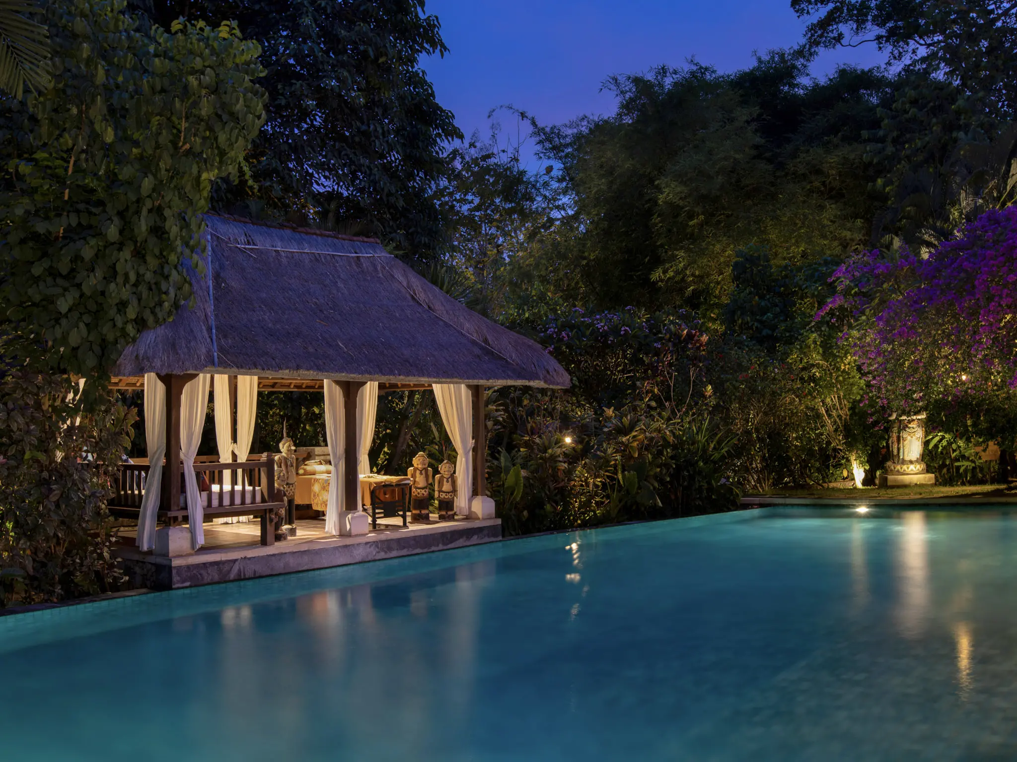 Elopement jungle wedding in canggu