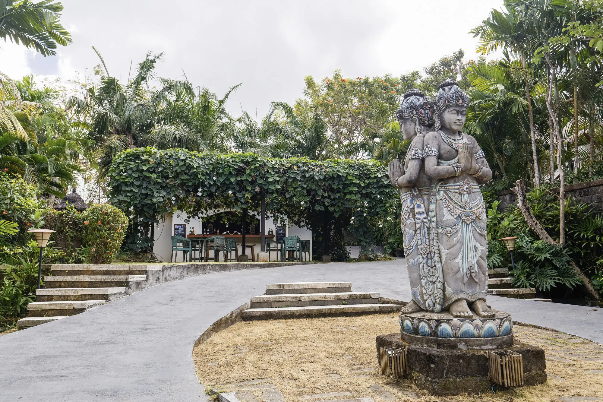 Elopement jungle wedding in canggu