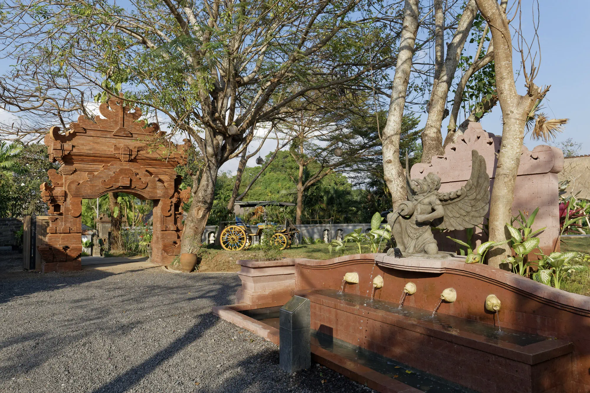 Elopement jungle wedding in canggu