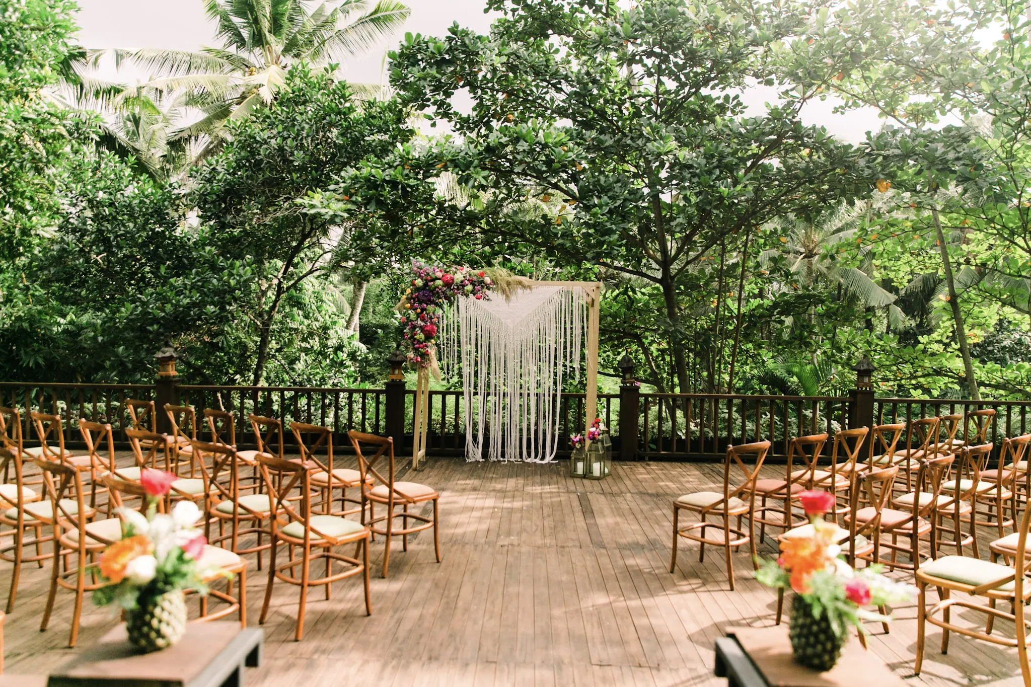 Green rooftop elopement in ubud center