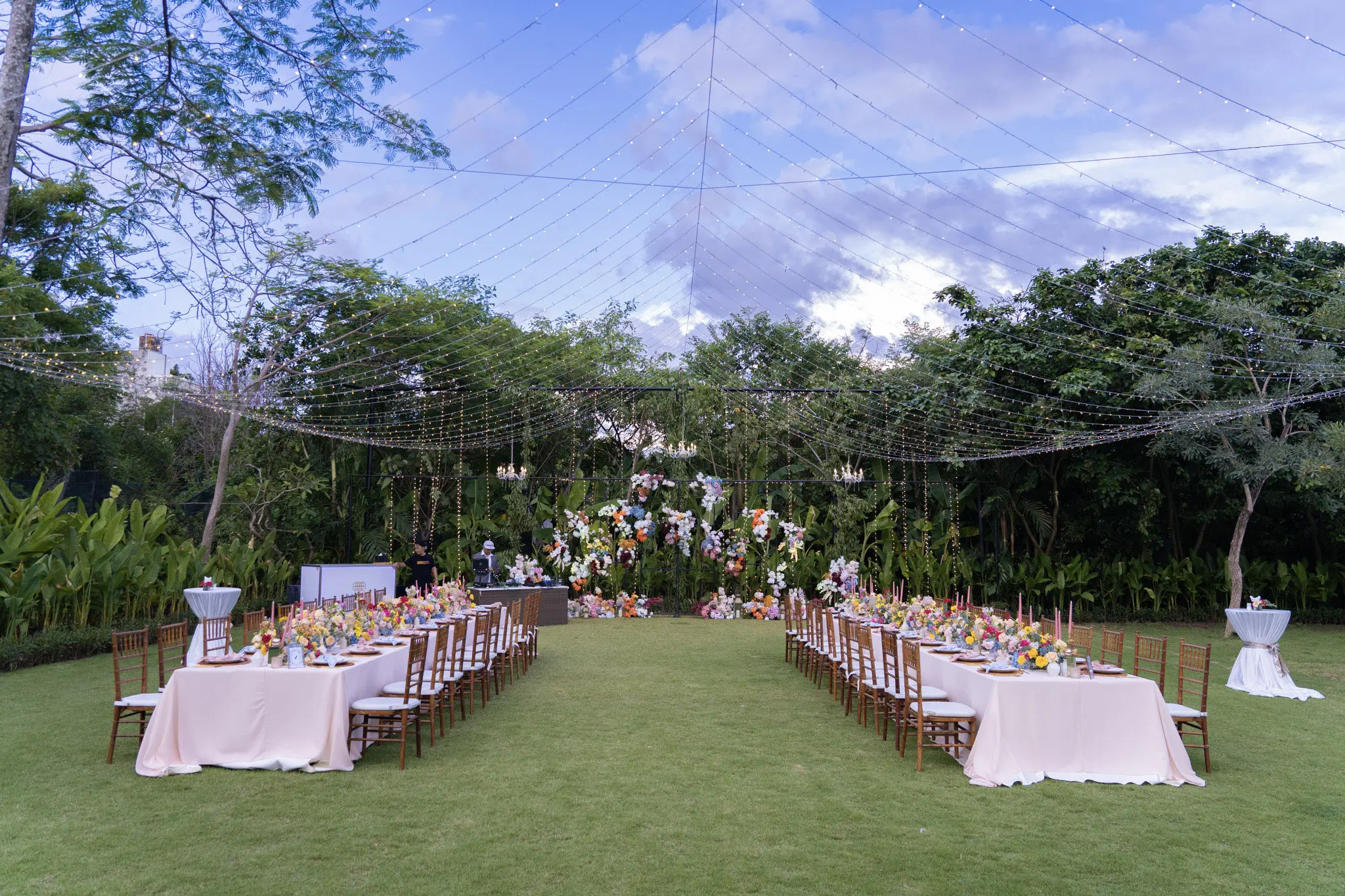 Intimate garden wedding in padma resort legian