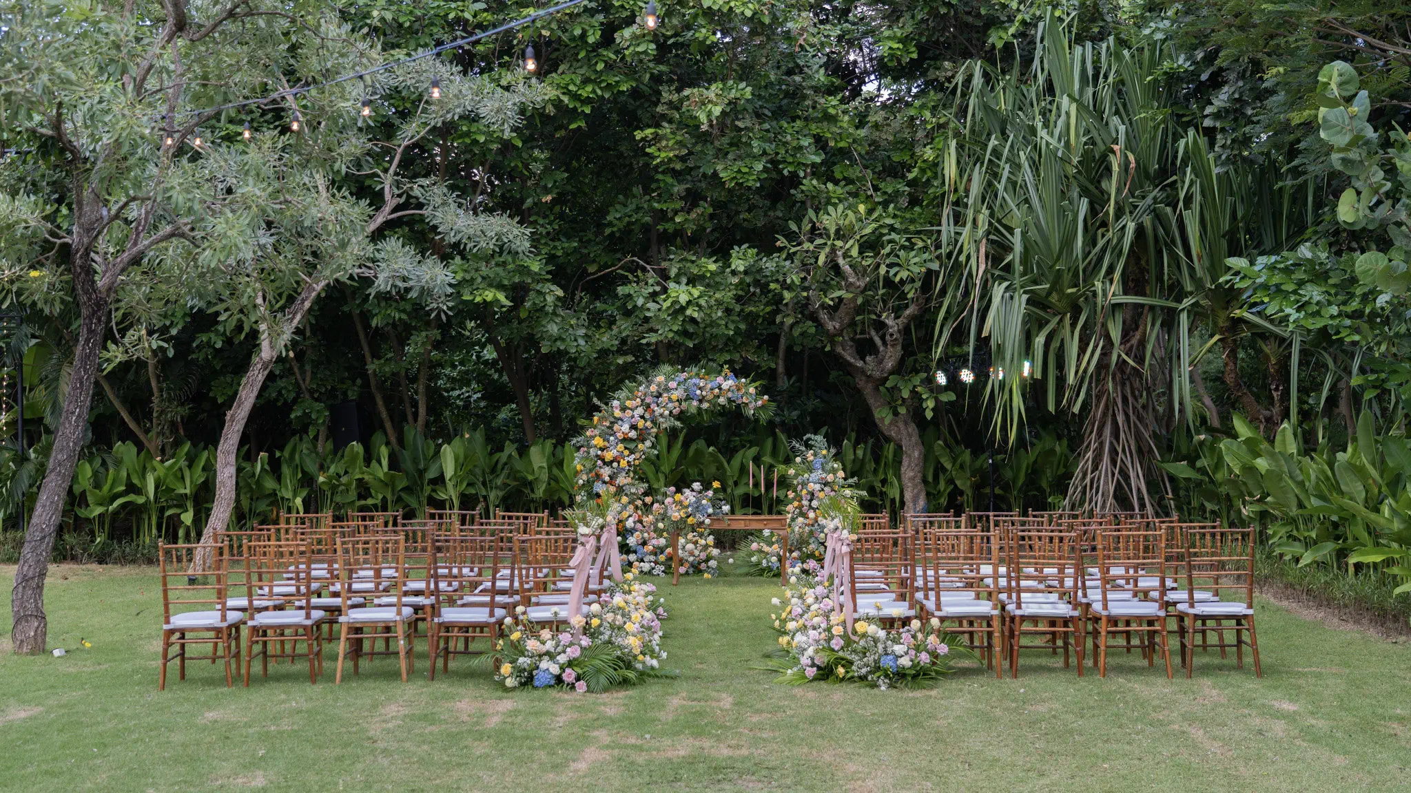 Intimate garden wedding in padma resort legian