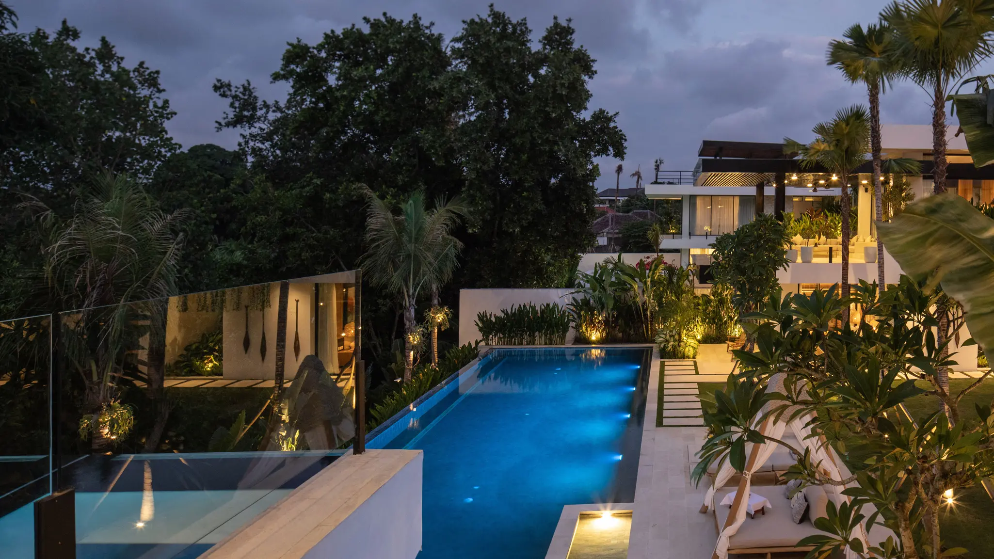 Modern garden wedding in villa norbu