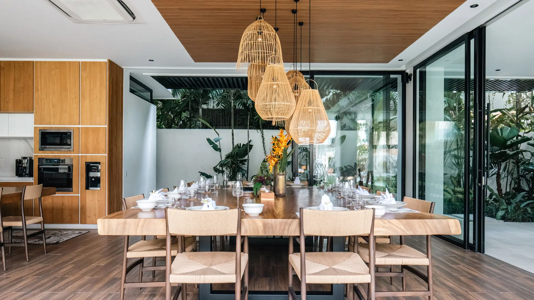 Modern garden wedding in villa norbu