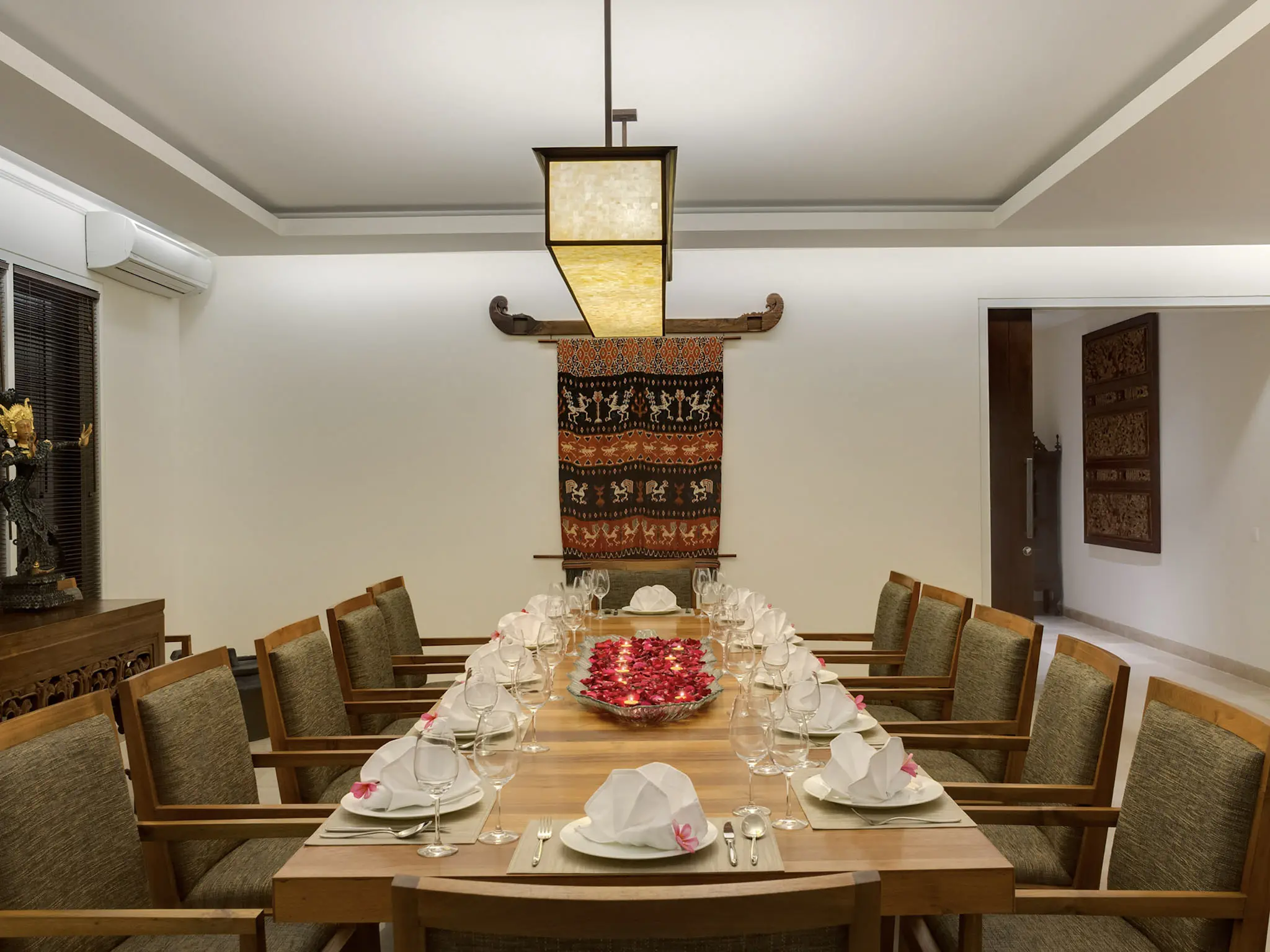 Pandawa cliff estate wedding in villa pala