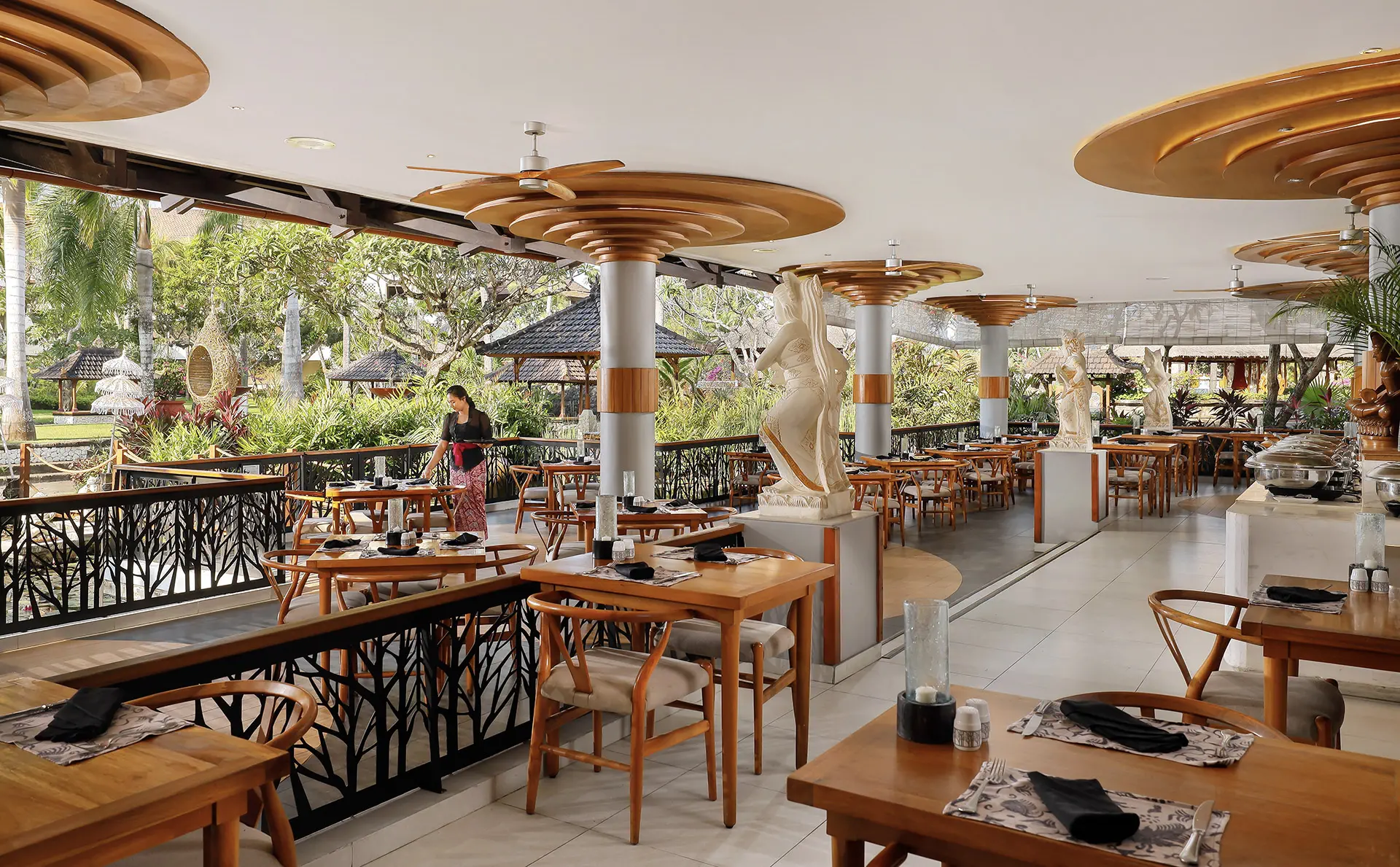 Simple elegant beach wedding in nusa dua beach hotel