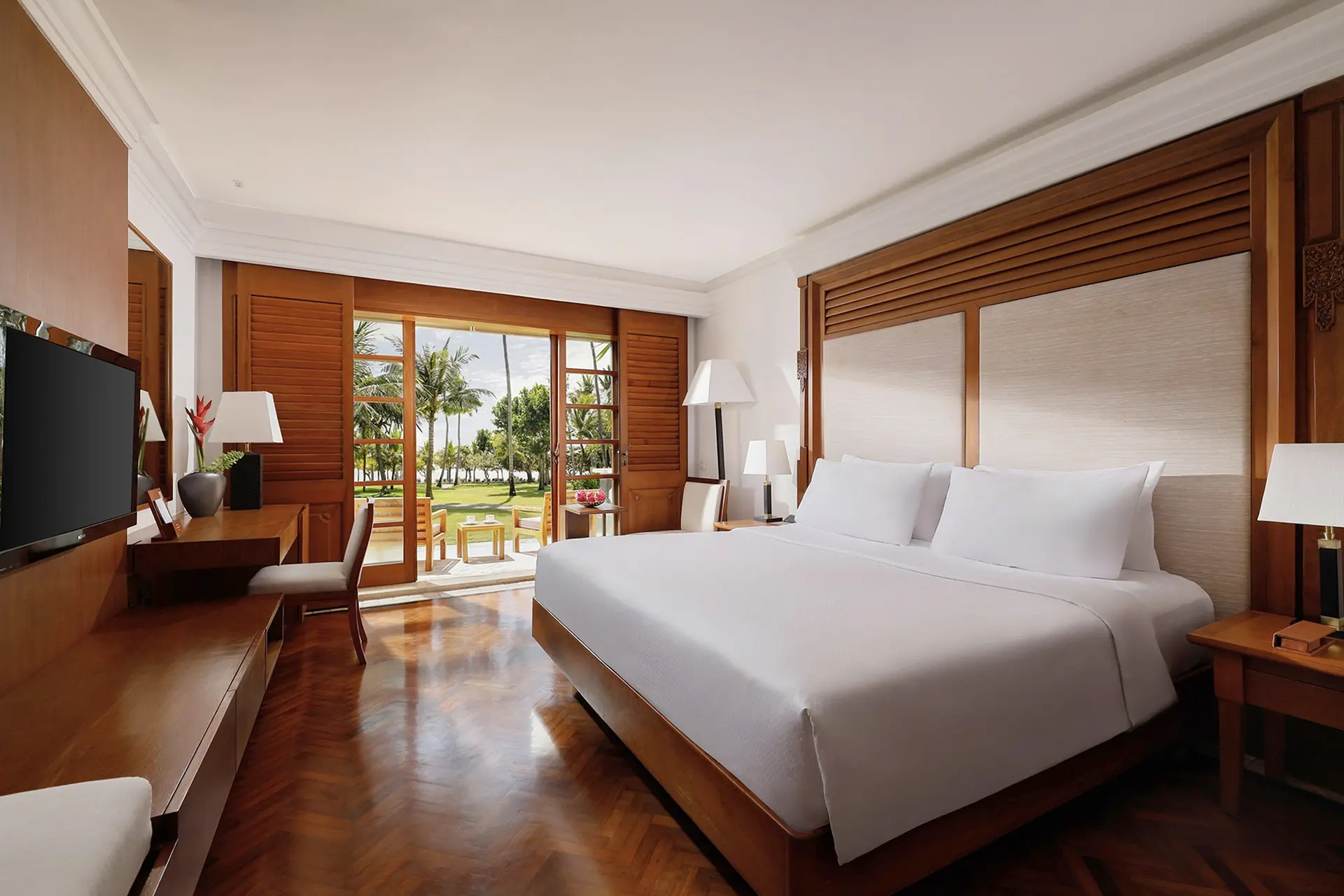 Simple elegant beach wedding in nusa dua beach hotel