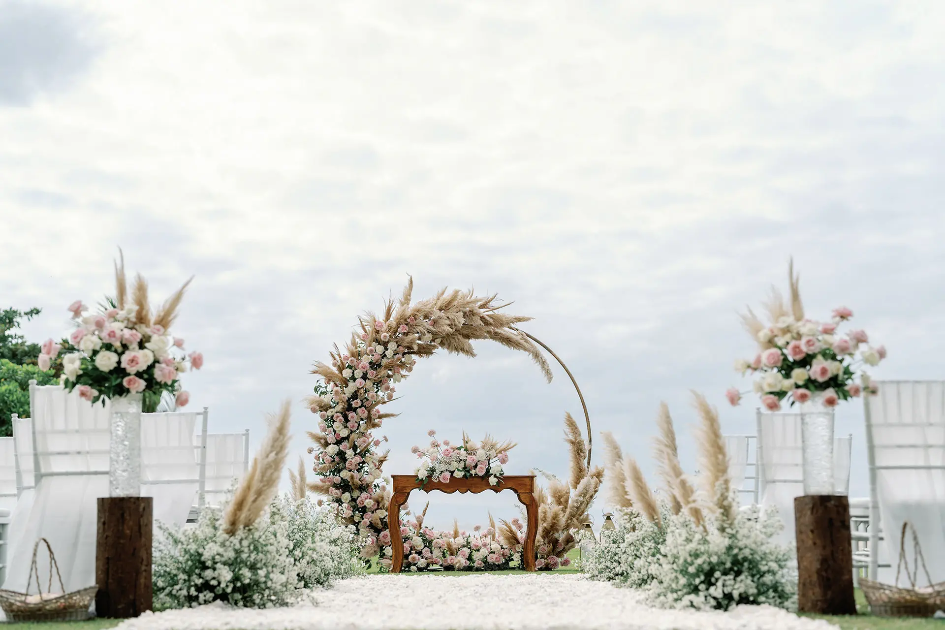 Simple elegant beach wedding in nusa dua beach hotel