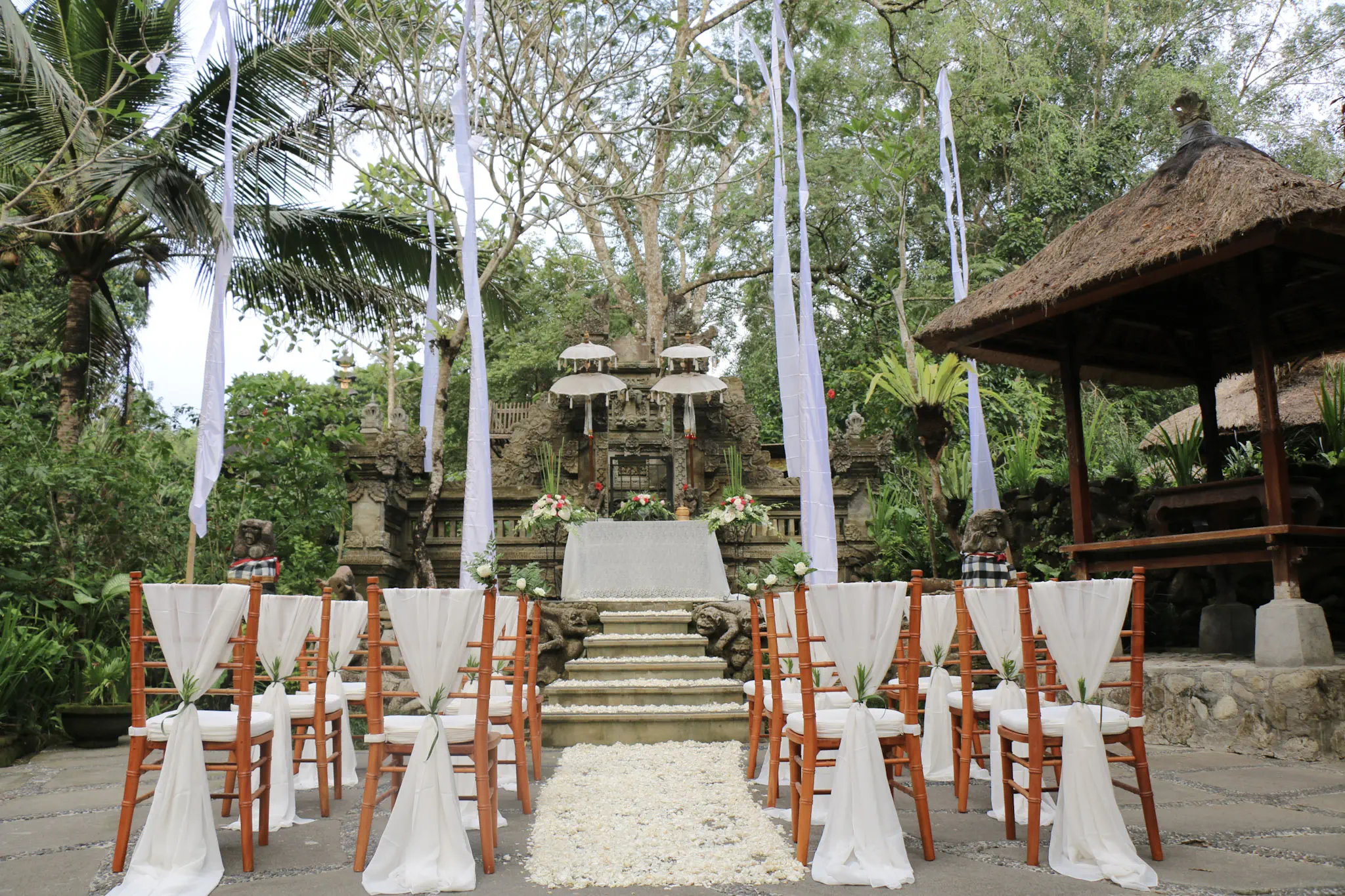 elopement beach amora