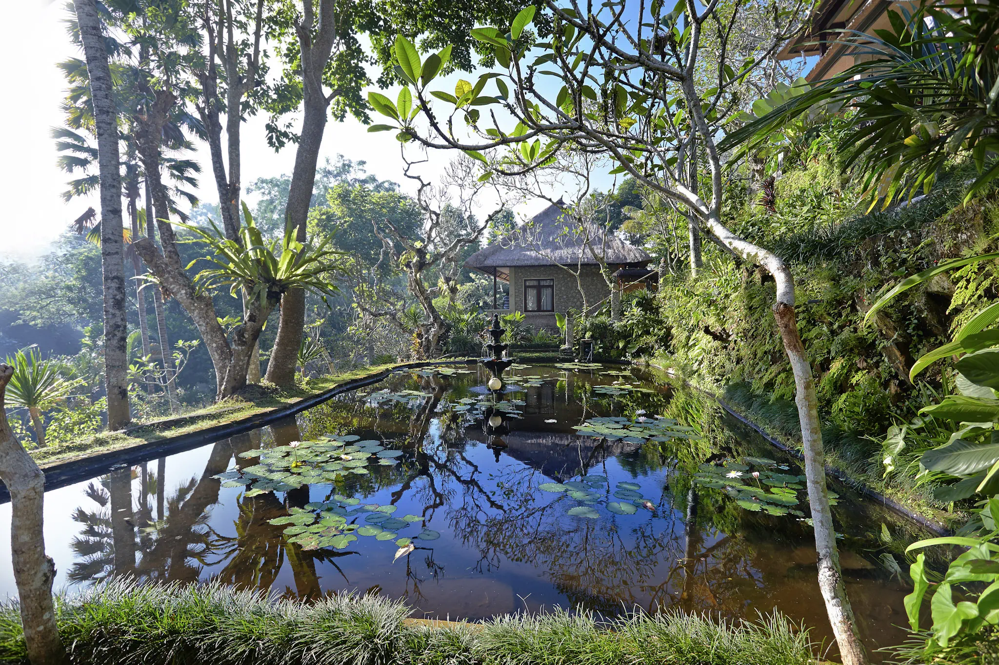 Balinese temple elopement wedding in ubud