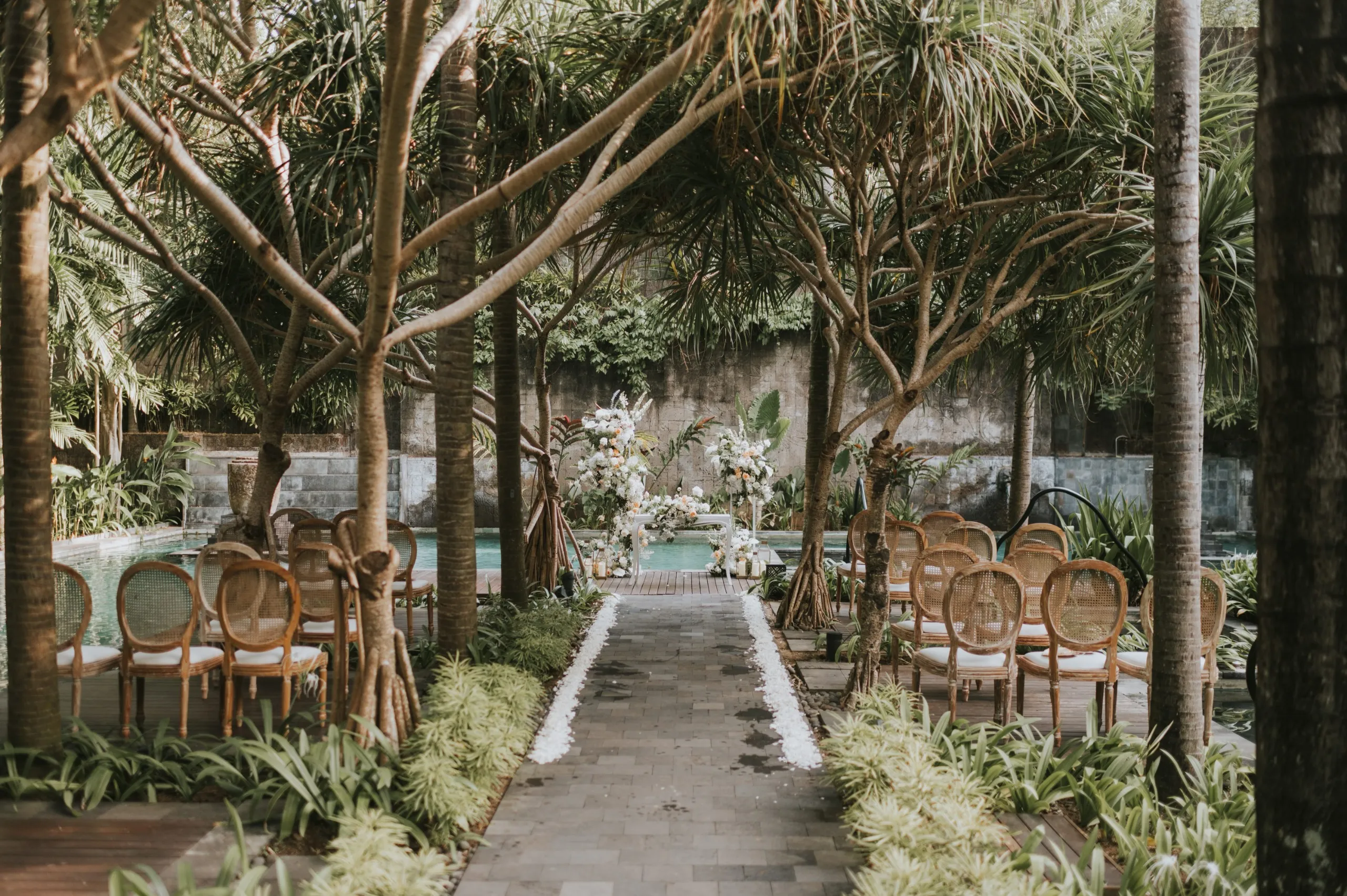 elopement beach amora
